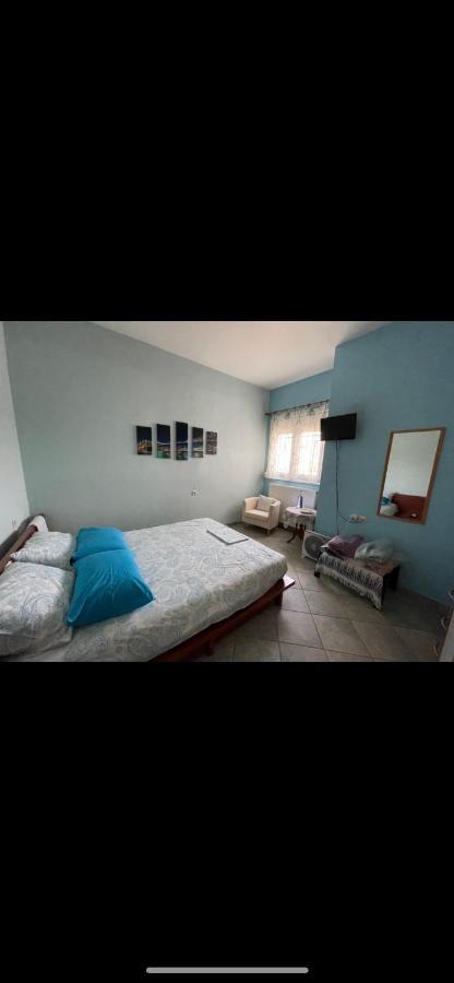 Seaside Apartment With Private Garden Néa Ankhíalos エクステリア 写真