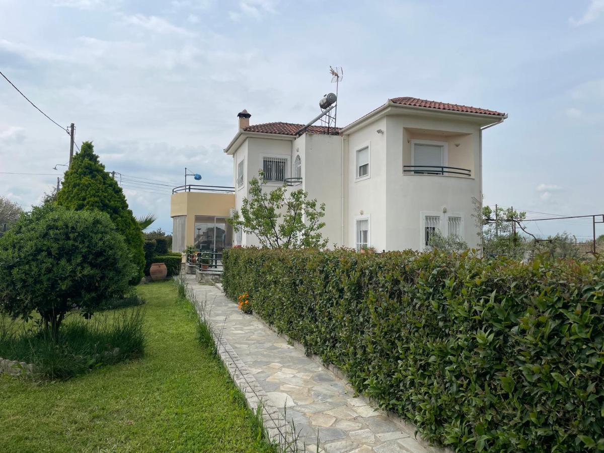 Seaside Apartment With Private Garden Néa Ankhíalos エクステリア 写真