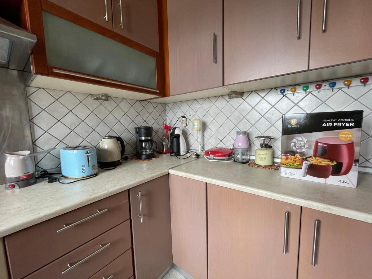 Seaside Apartment With Private Garden Néa Ankhíalos エクステリア 写真